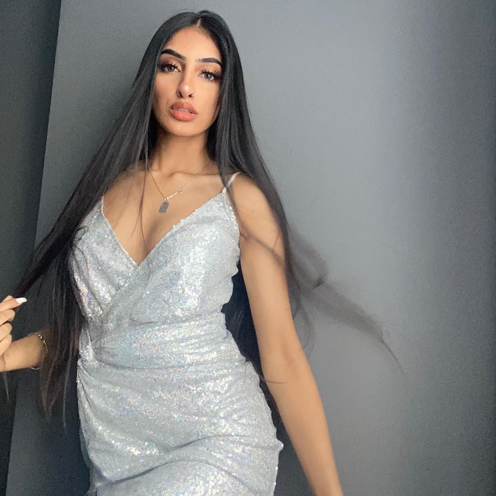 Sexy Paki Schlampen
 #92875623