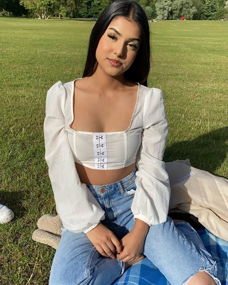 Sexy Paki Schlampen
 #92875628