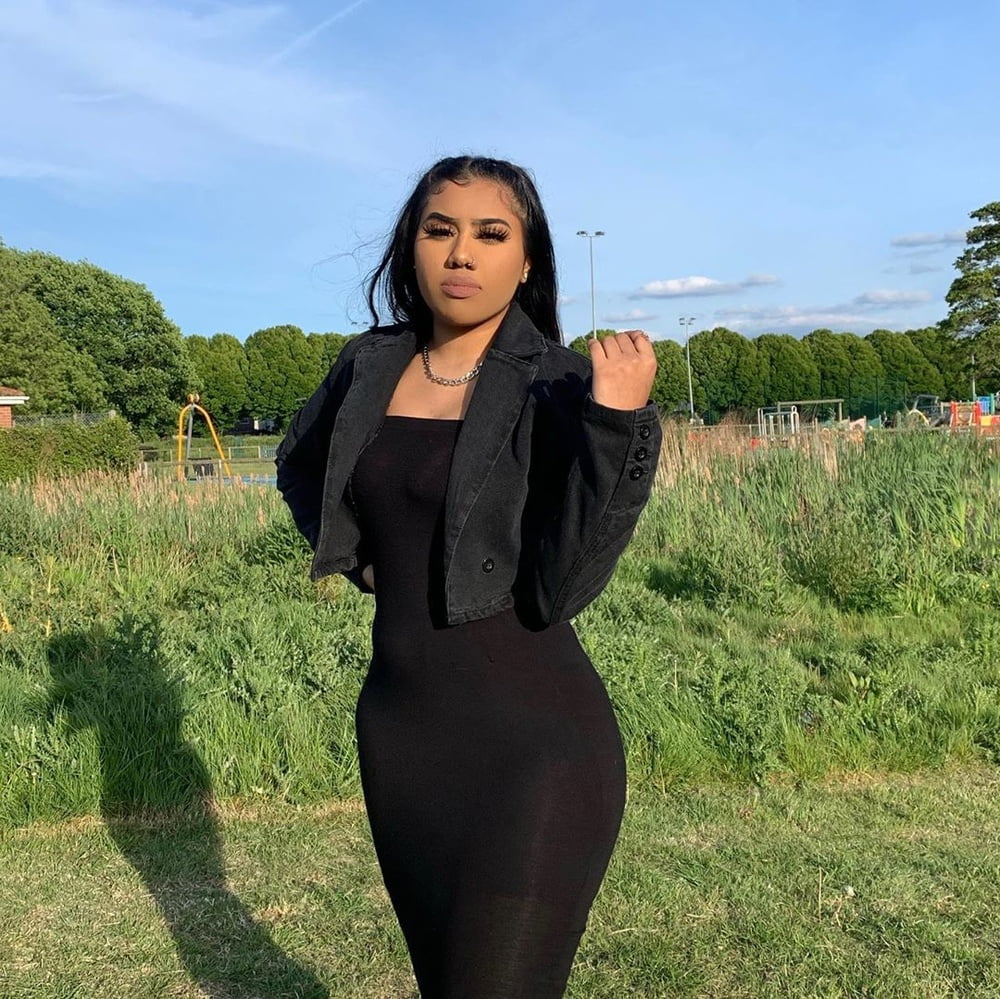 Sexy Paki Schlampen
 #92875636