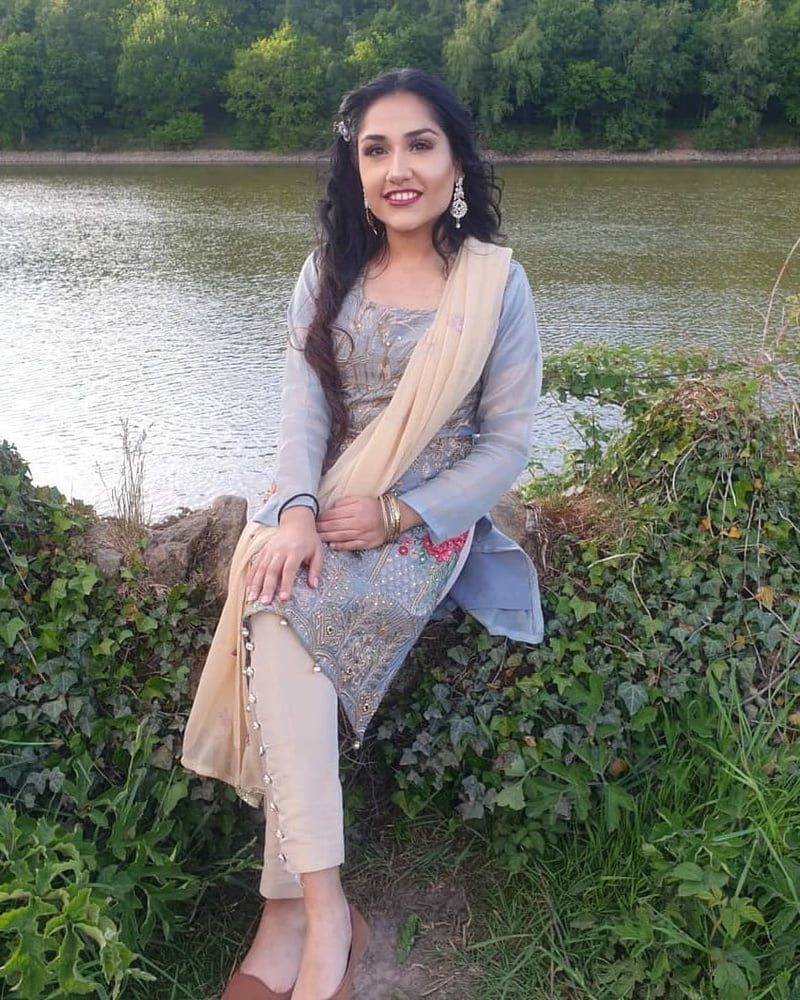 Sexy Paki Schlampen
 #92875705