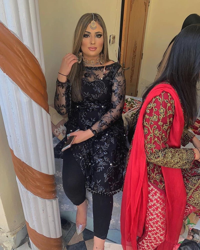 Sexy Paki Schlampen
 #92875747