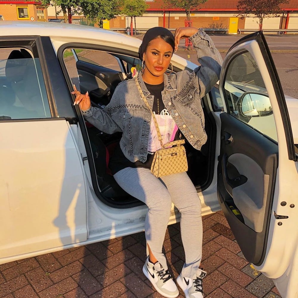 Sexy Paki Schlampen
 #92875766