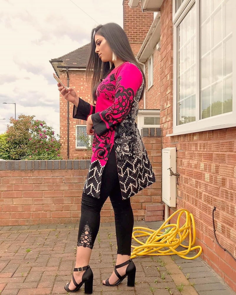 Sexy Paki Schlampen
 #92875777