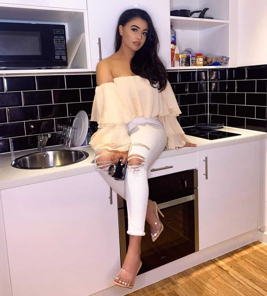 Sexy Paki Schlampen
 #92875809