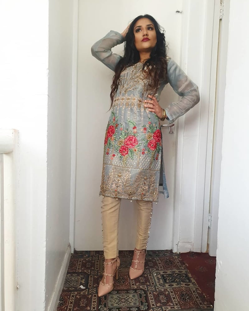 Sexy Paki Schlampen
 #92875820