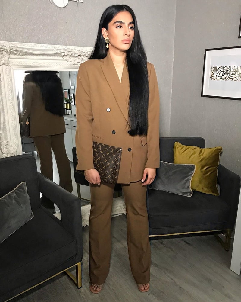 Sexy Paki Schlampen
 #92875887