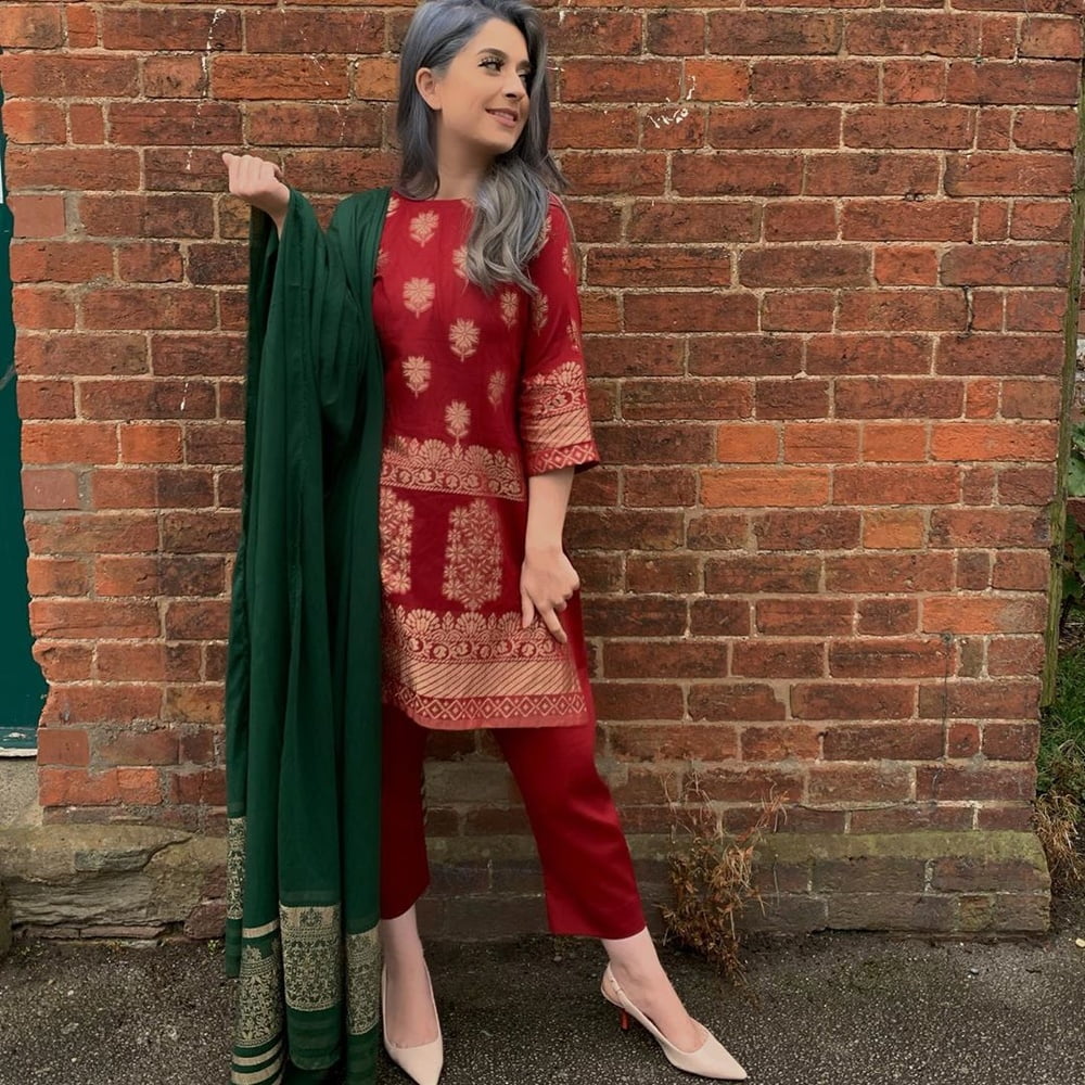 Sexy Paki Schlampen
 #92875910