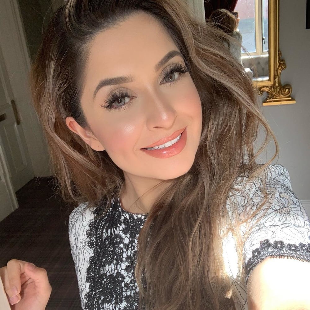 Sexy Paki Schlampen
 #92875938