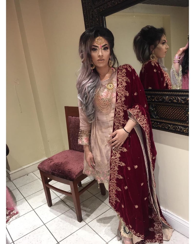 Sexy Paki Schlampen
 #92875989