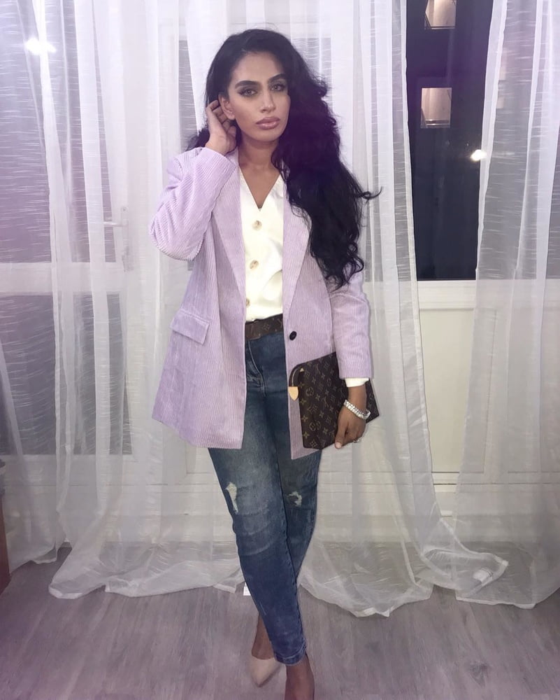 Sexy Paki Schlampen
 #92875991