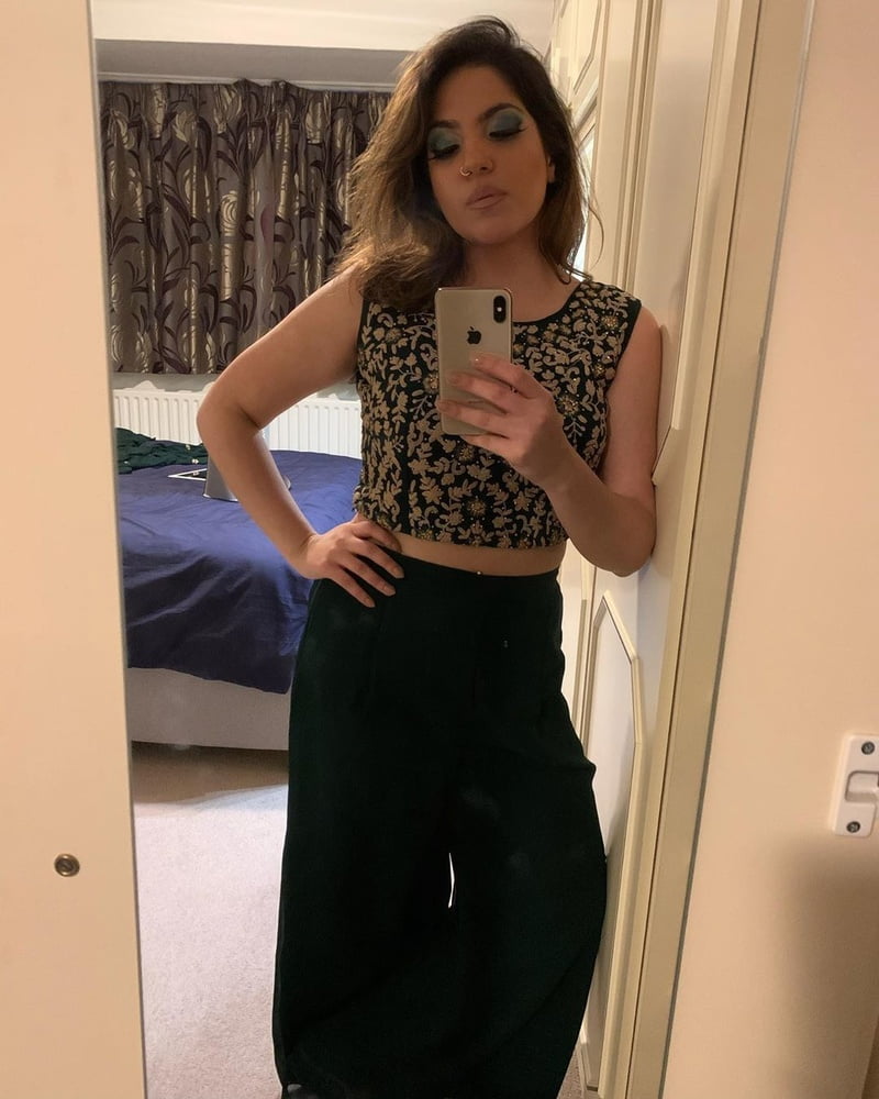 Sexy Paki Schlampen
 #92876053