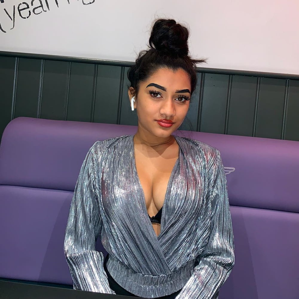 Sexy Paki Schlampen
 #92876055