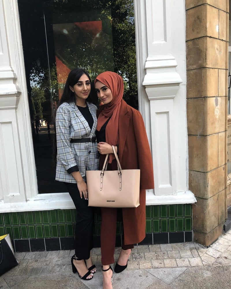 Sexy Paki Schlampen
 #92876085