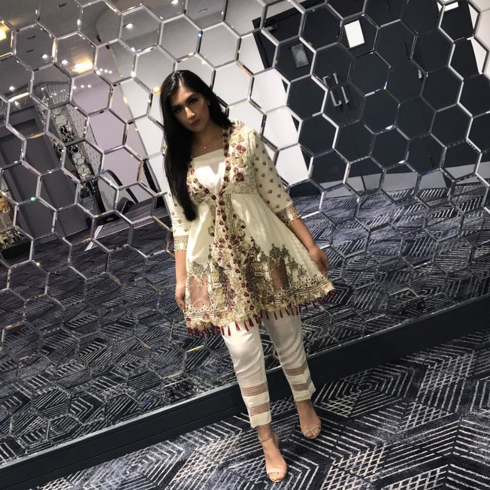 Sexy Paki Schlampen
 #92876120