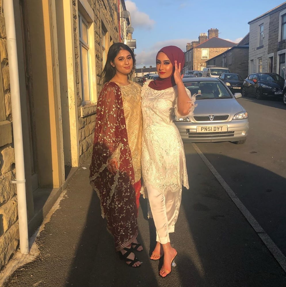 Sexy Paki Schlampen
 #92876155