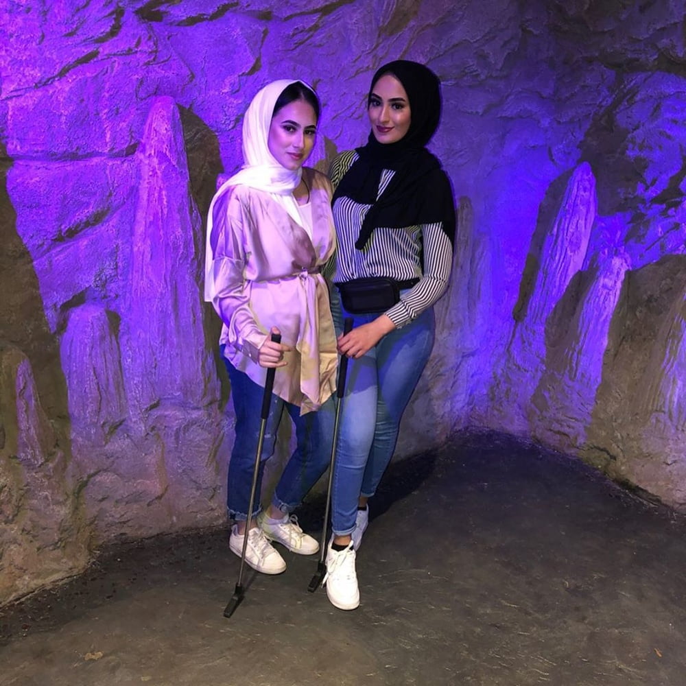 Sexy Paki Schlampen
 #92876170