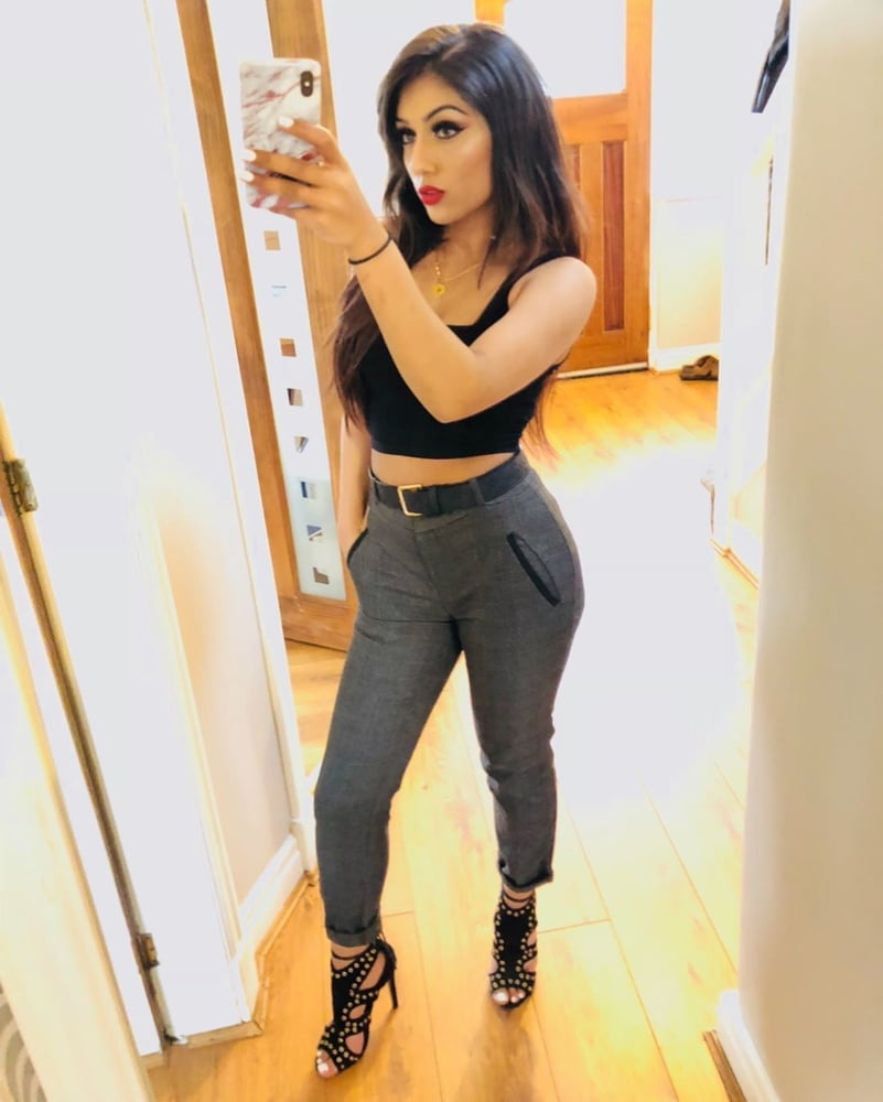 Sexy Paki Schlampen
 #92876211