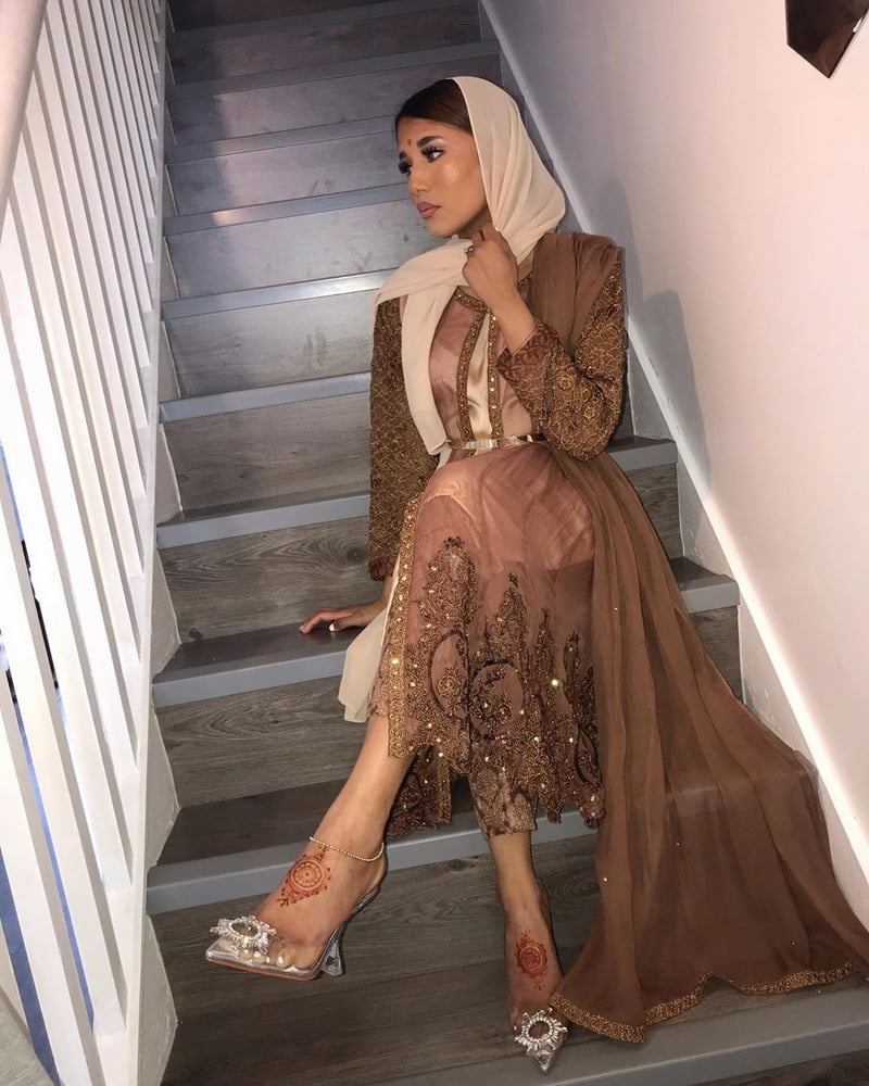 Sexy Paki Schlampen
 #92876329