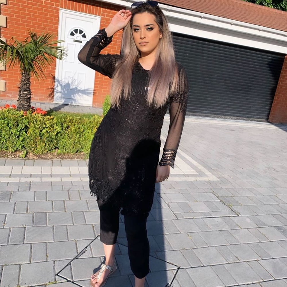 Sexy Paki Schlampen
 #92876446