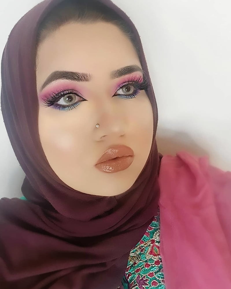 Sexy Paki Schlampen
 #92876452