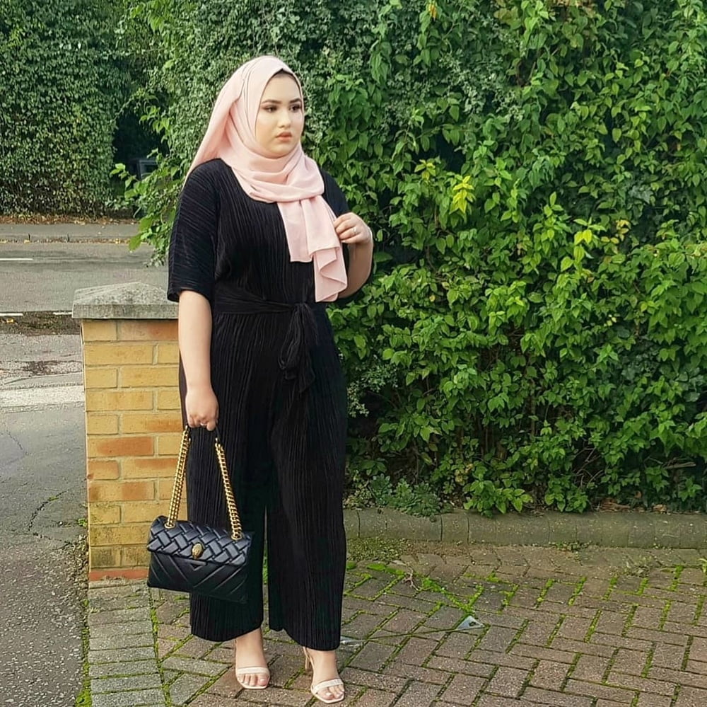 Sexy Paki Schlampen
 #92876454