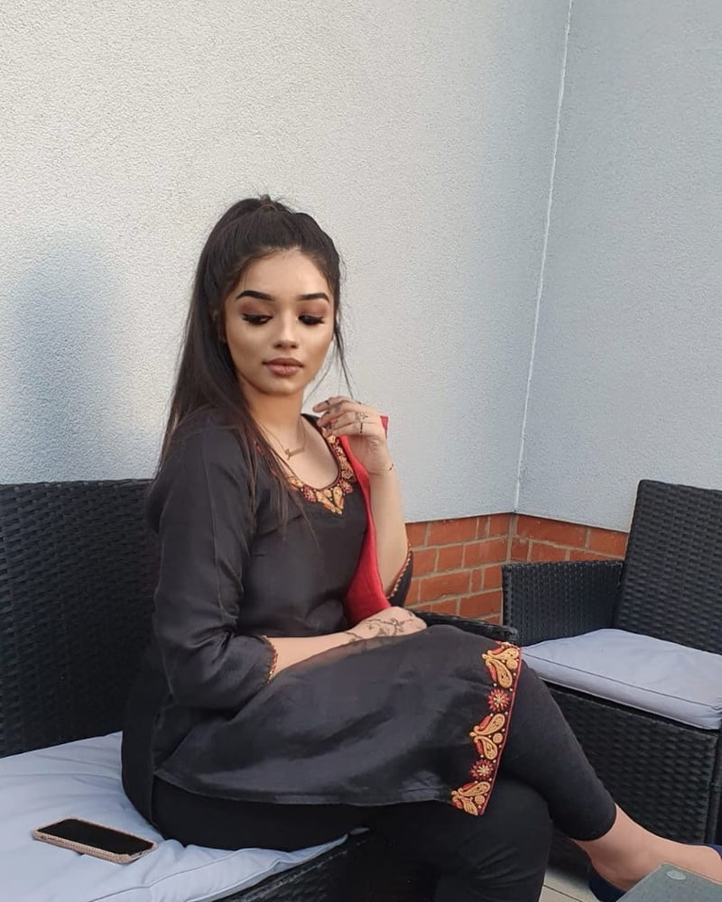 Sexy Paki Schlampen
 #92876460