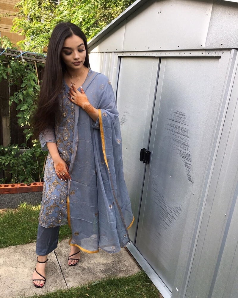 Sexy Paki Schlampen
 #92876495