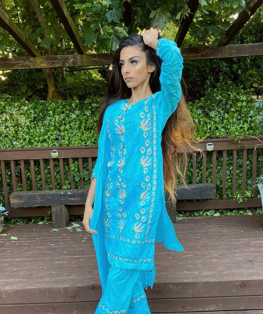 Sexy Paki Schlampen
 #92876534