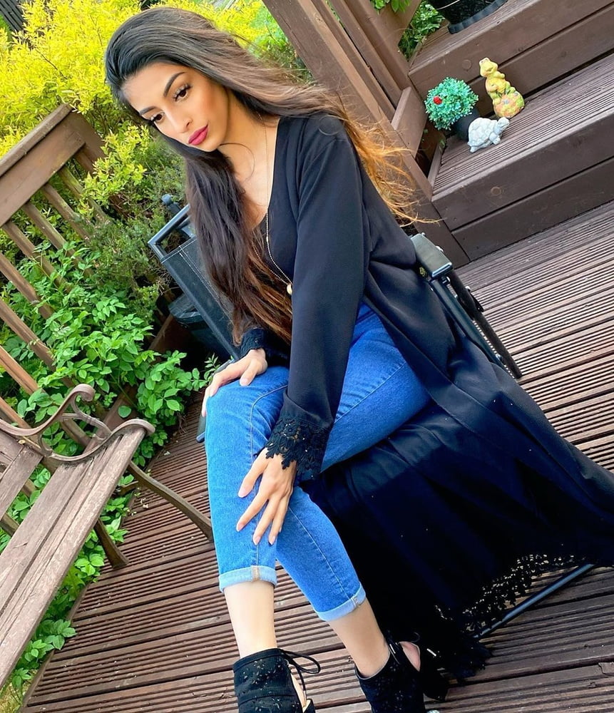 Sexy Paki Schlampen
 #92876544