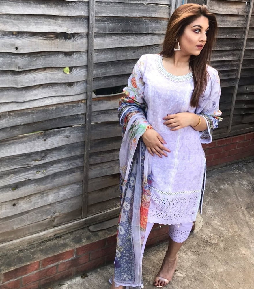 Sexy Paki Schlampen
 #92876564