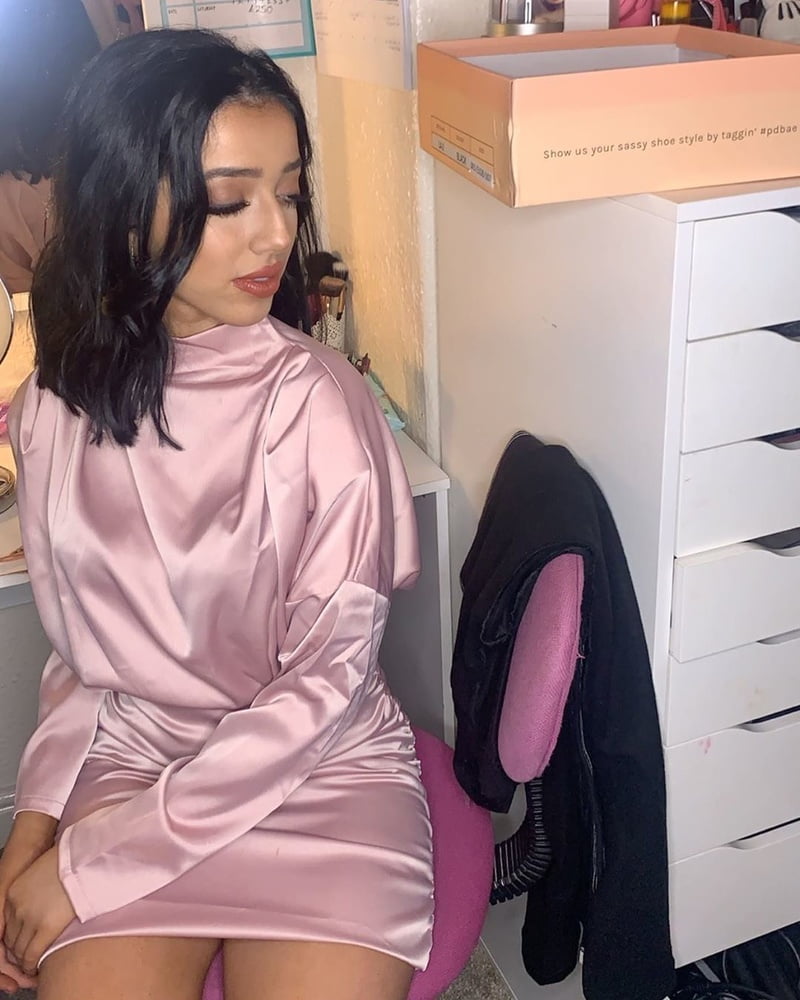 Sexy Paki Schlampen
 #92876591