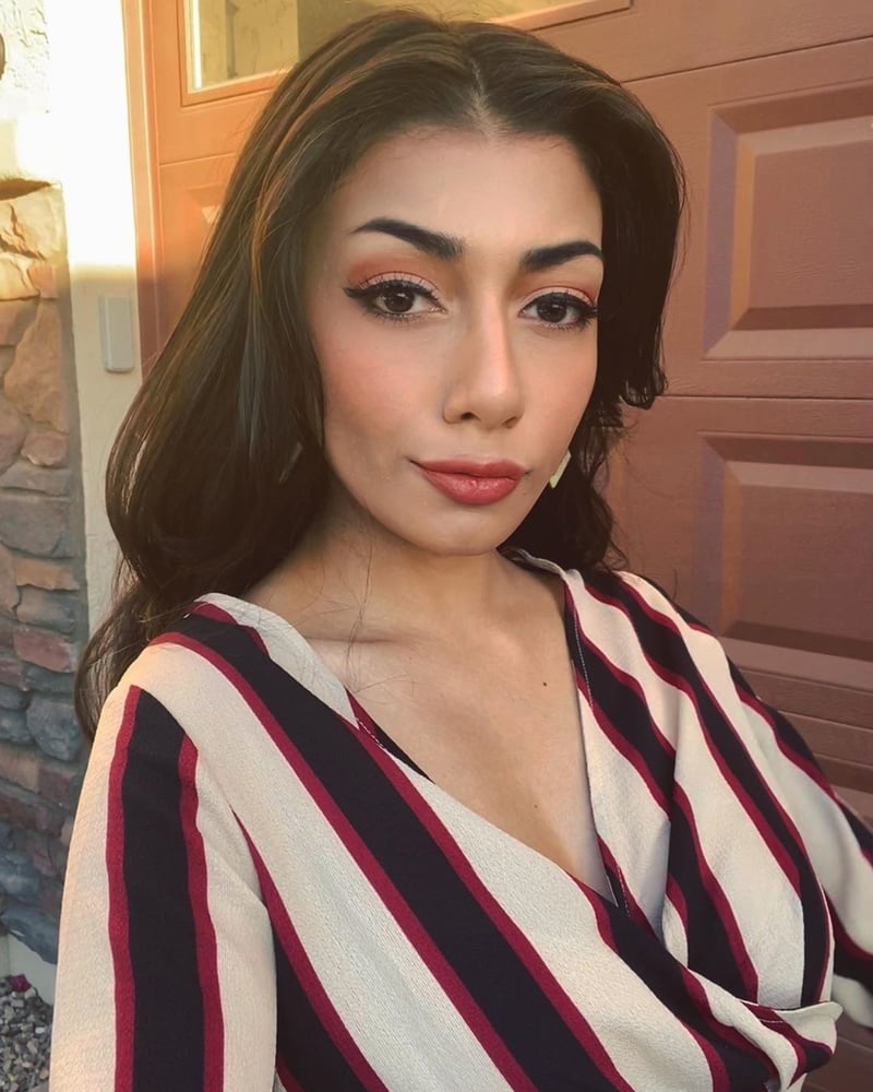 Sexy Paki Schlampen
 #92876702