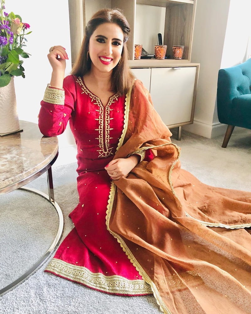 Sexy Paki Schlampen
 #92876806