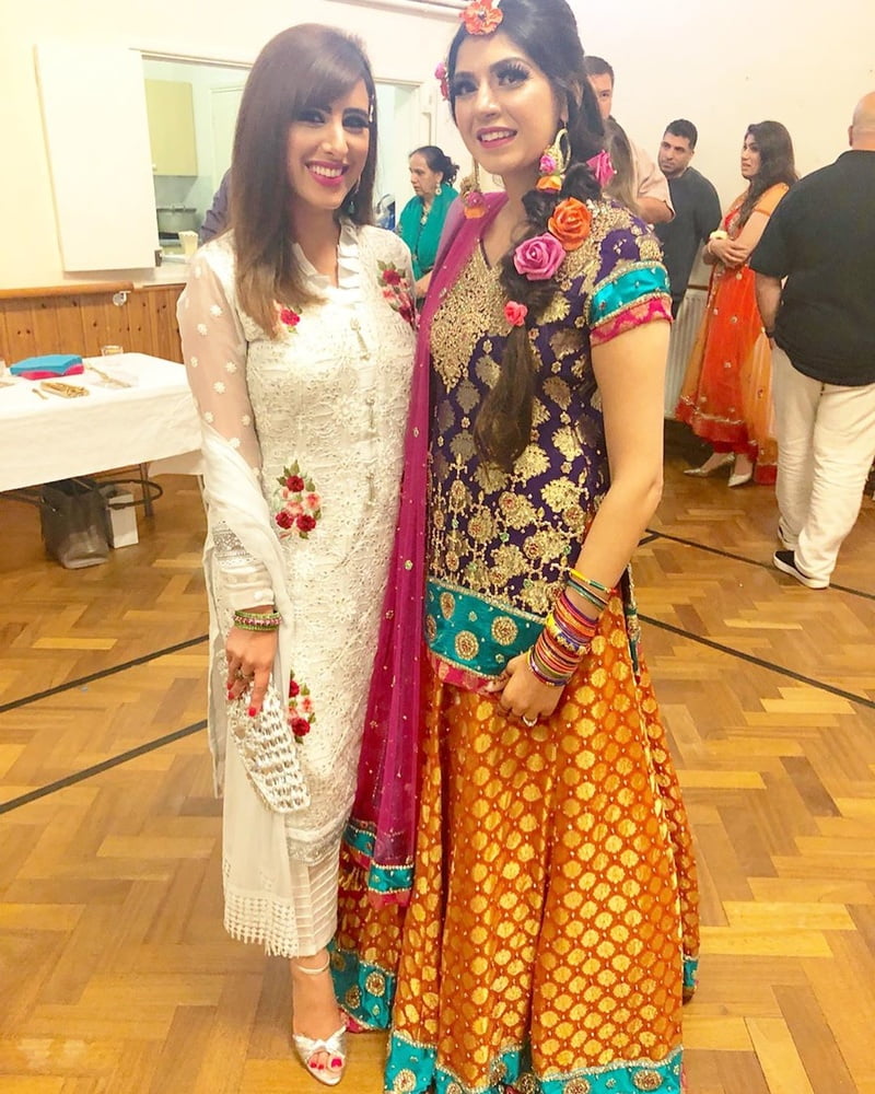 Sexy Paki Schlampen
 #92876895