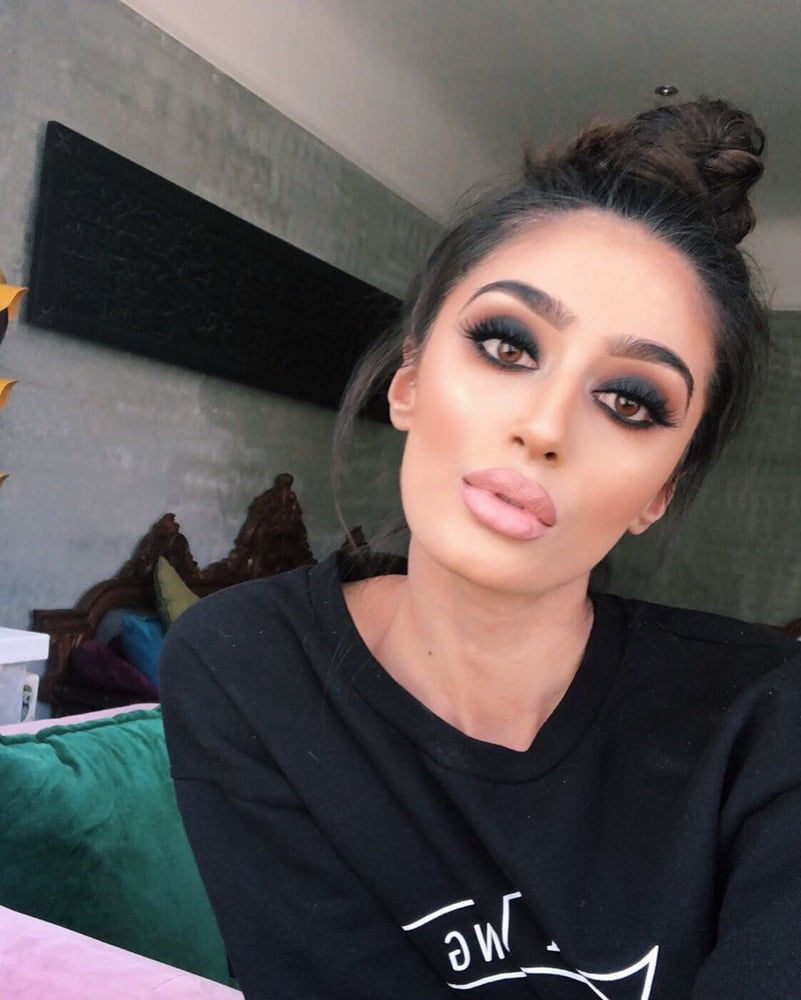 Sexy Paki Schlampen
 #92876907