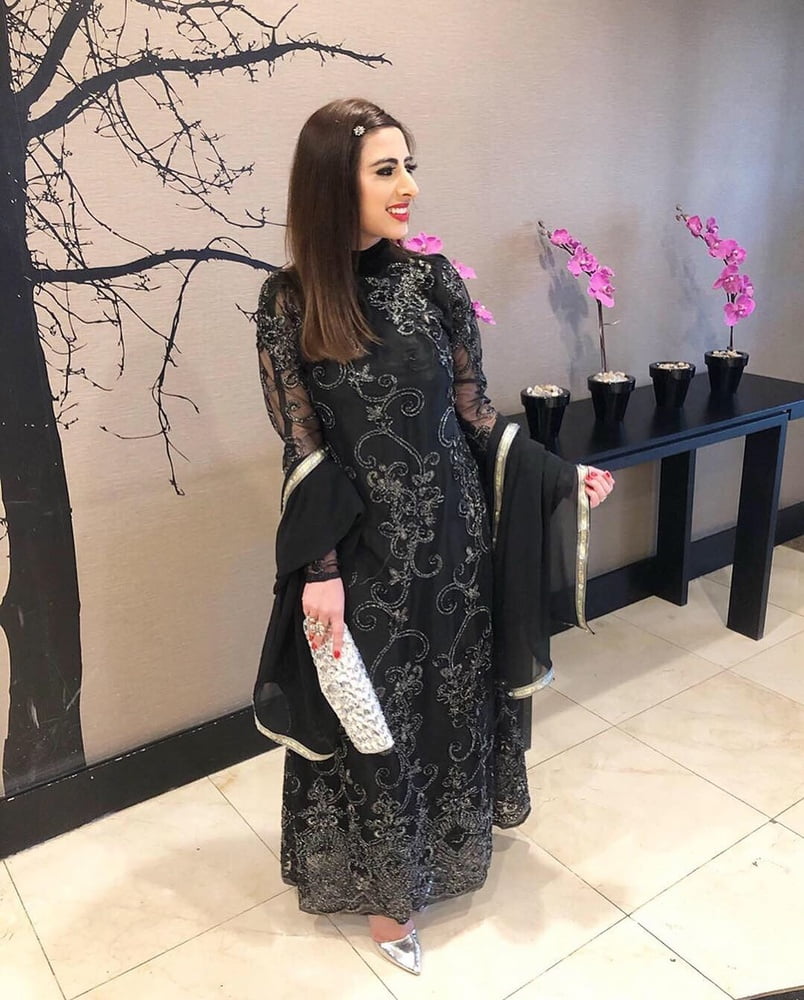 Sexy Paki Schlampen
 #92876915