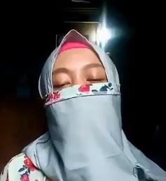 Indonesian jilbab cadar niqab "chandra"
 #100909717