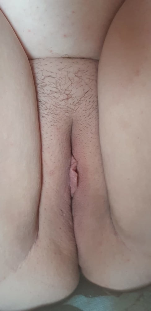 YoungEnglishBBW spreading my pussy dripping wet #106761474