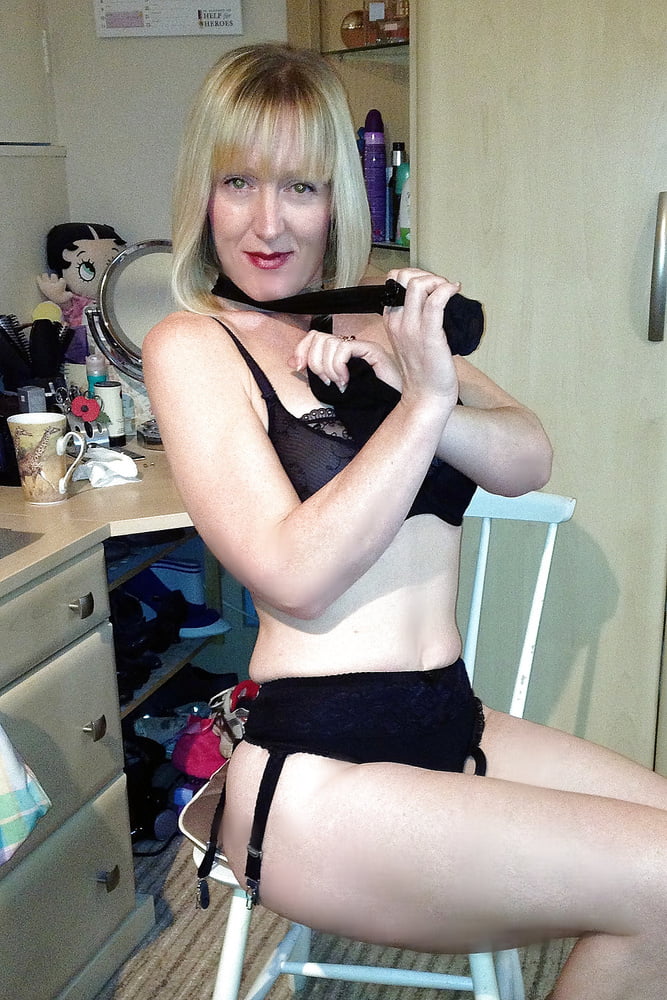 Milf y lencería una combinación perfecta
 #95403249