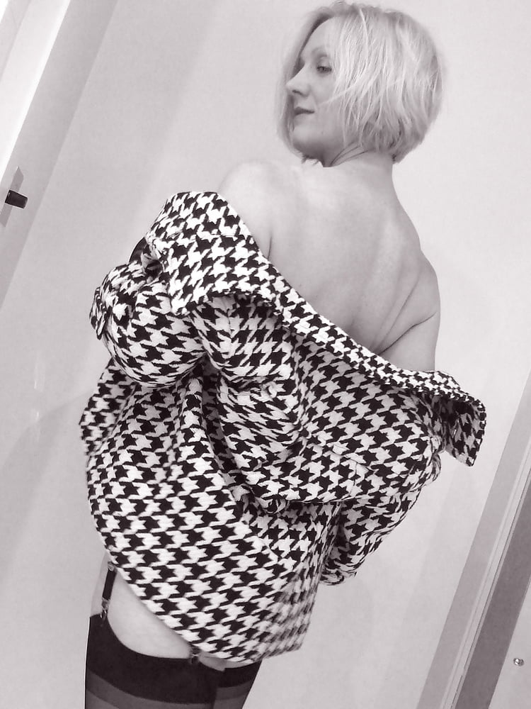 Milf y lencería una combinación perfecta
 #95403470