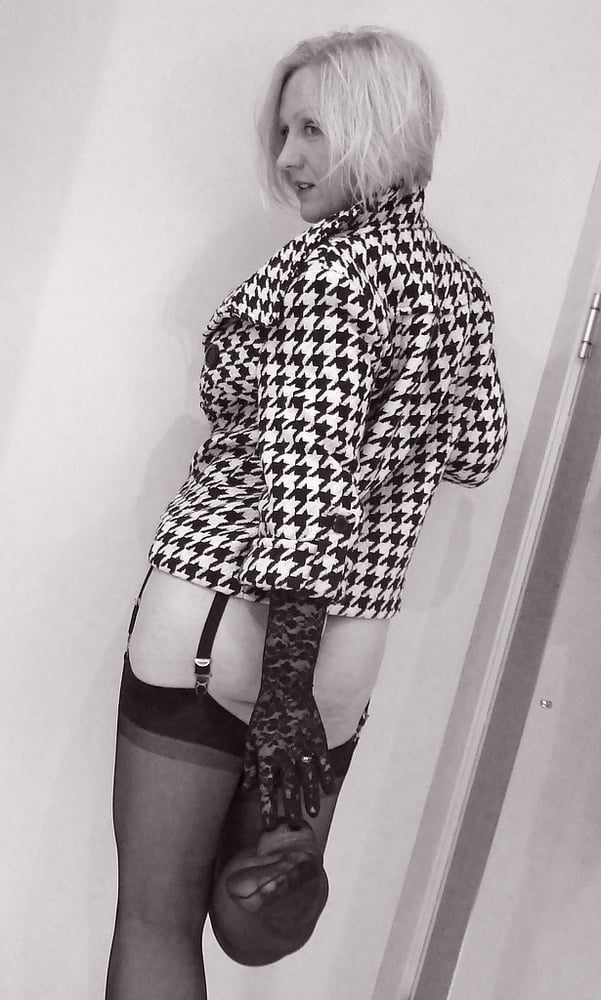 Milf y lencería una combinación perfecta
 #95403474