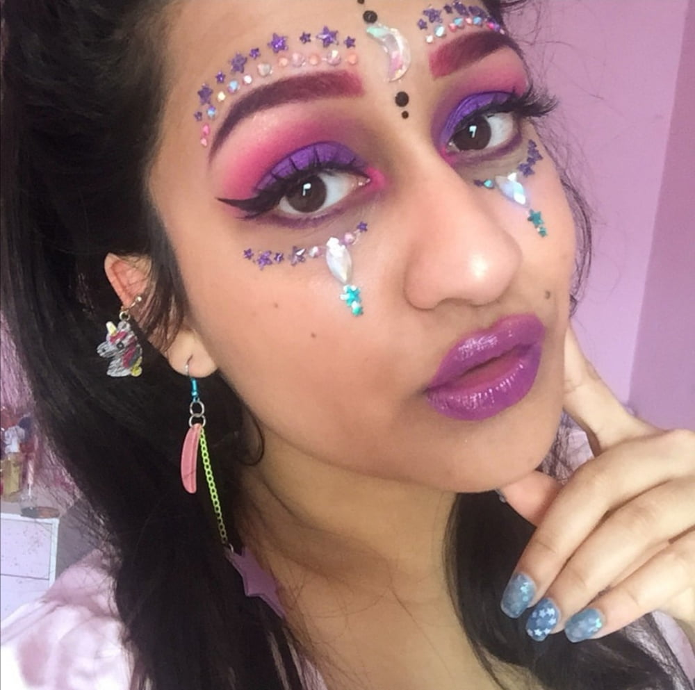 Sexy Alt Paki Girl with drag makeup fetish - Comment 4 more #87673301