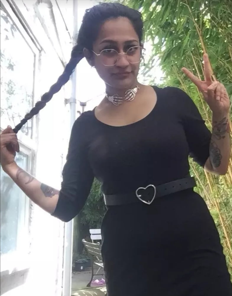 Sexy Alt Paki Girl with drag makeup fetish - Comment 4 more #87673303