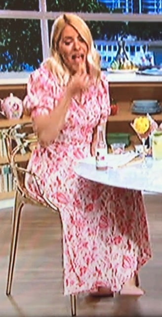 Feet and Heel Fetish- Holly Willoughby #90290264
