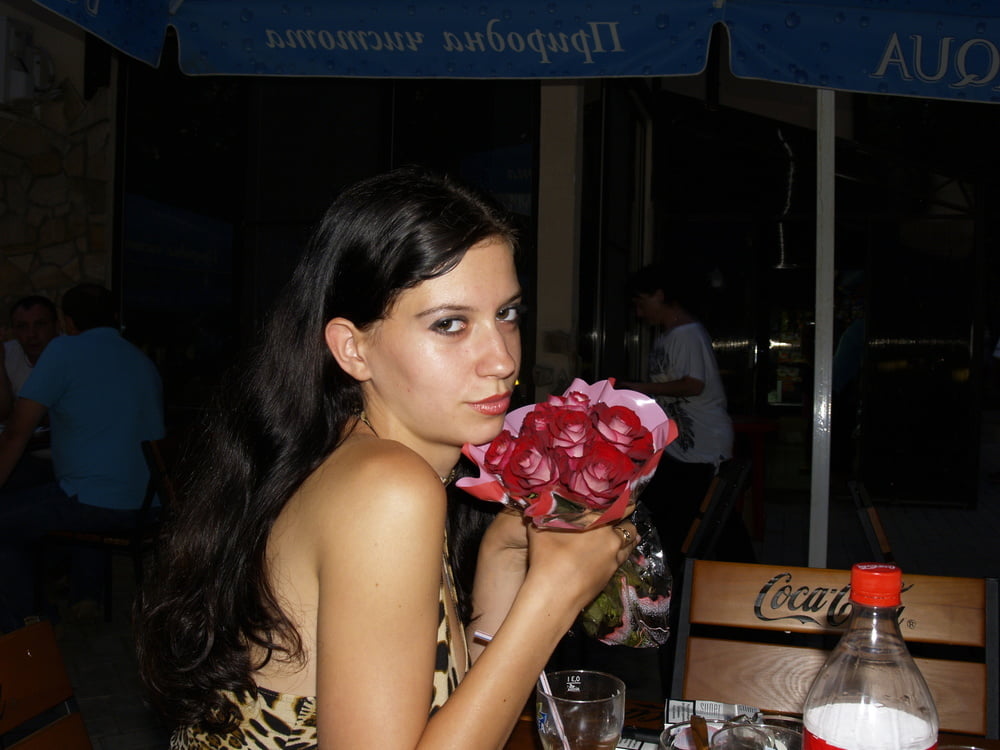 Brunette party on #101054237