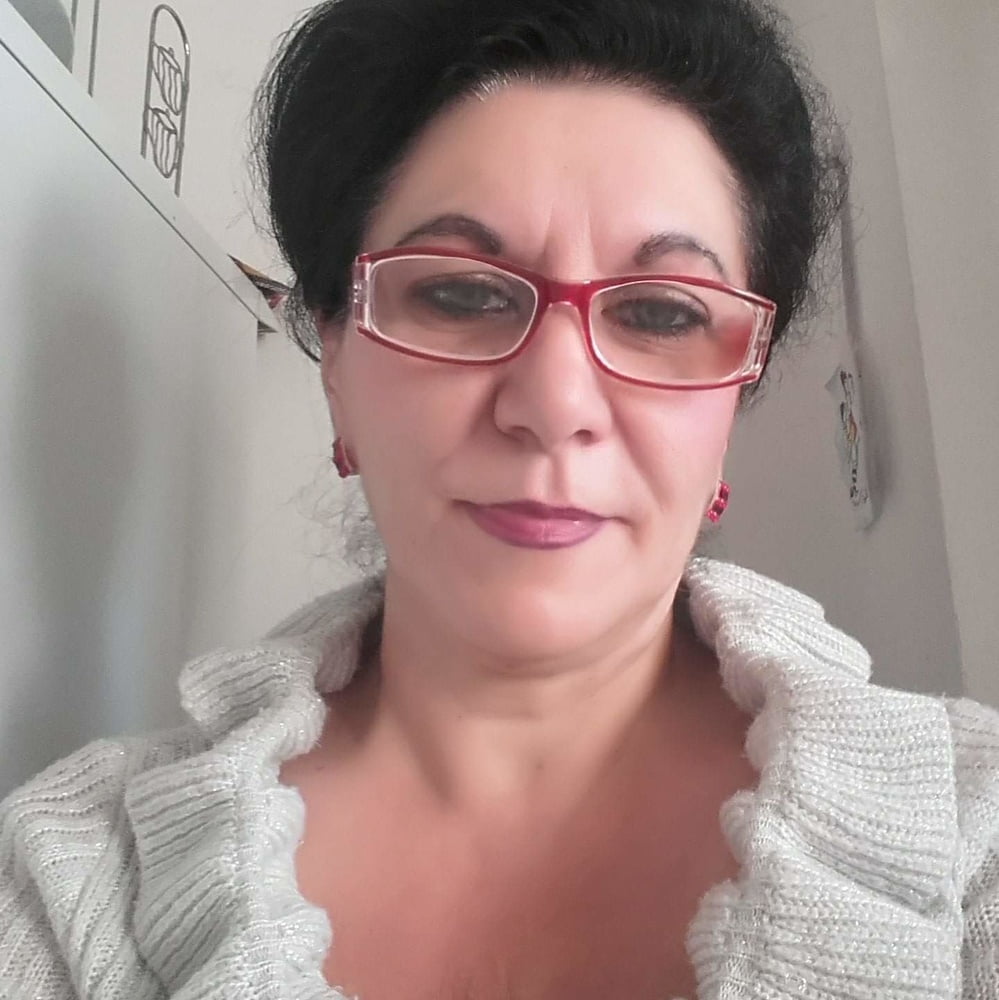 Facebook milfs #99915939