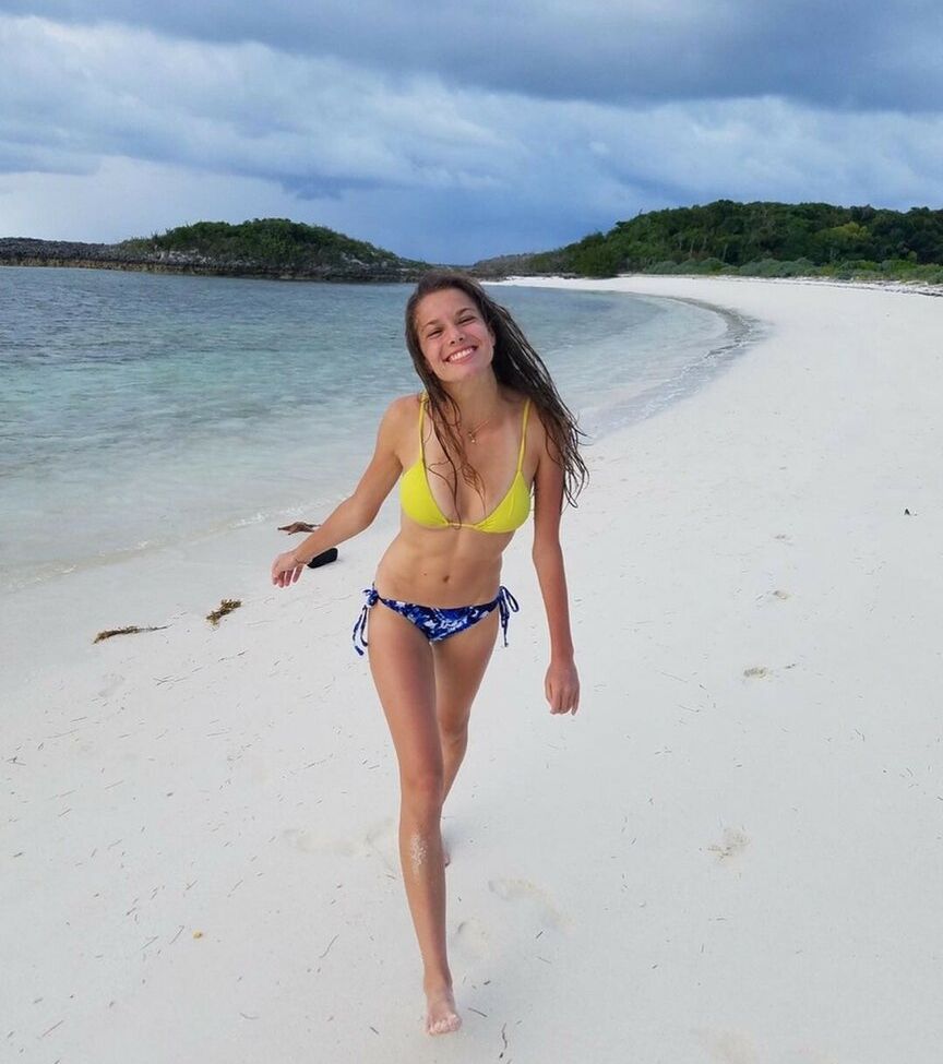 Michelle Ellyse Schlaman desnuda #108817366