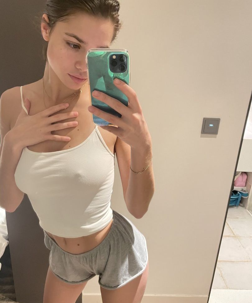 Michelle Ellyse Schlaman desnuda #108817445