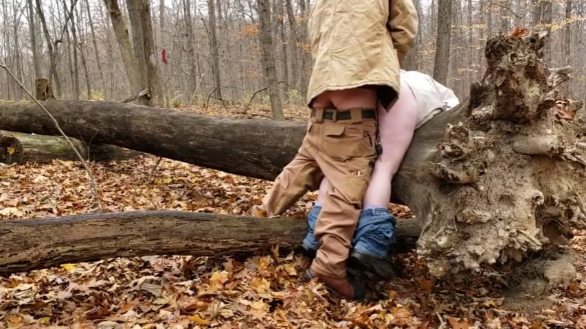 Mio figlio mi scopa
 #97821375