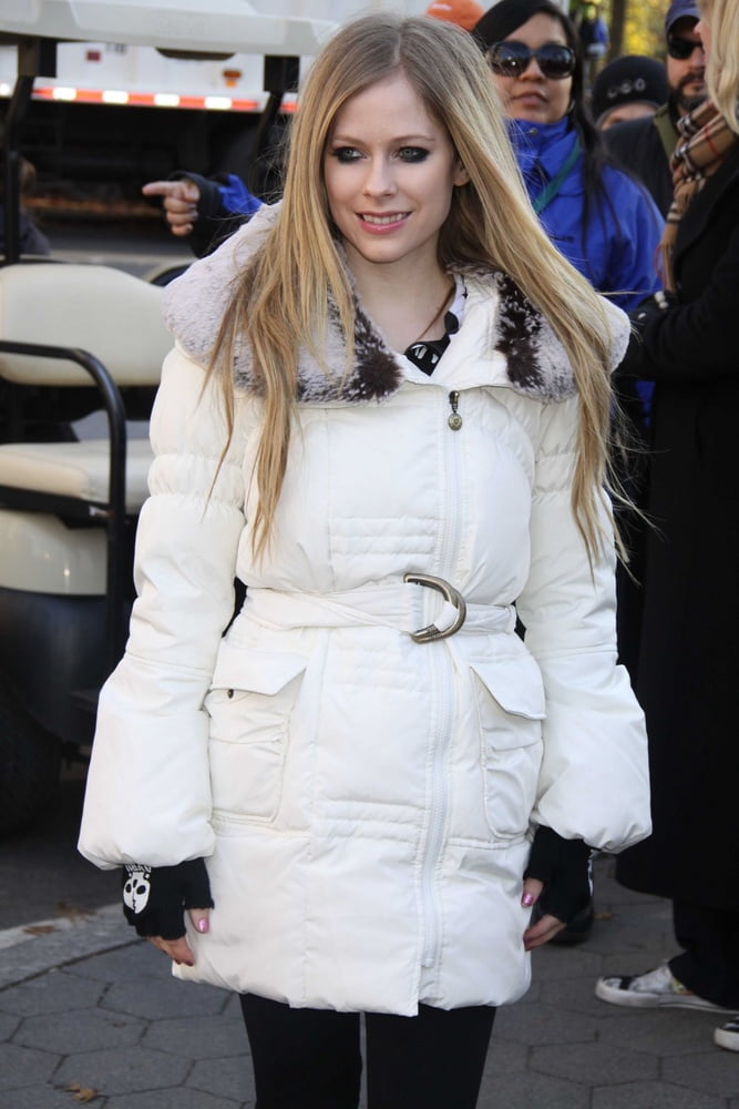 Avril #102402644